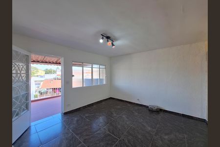 Sala de casa para alugar com 3 quartos, 230m² em Vila Roque, São Paulo