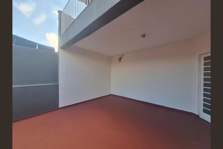 Casa para alugar com 150m², 3 quartos e 1 vaga Casa para alugar com 150m², 3 quartos e 1 vagaQuintal