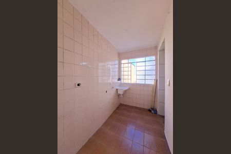 Área de Serviço de casa para alugar com 3 quartos, 230m² em Vila Roque, São Paulo