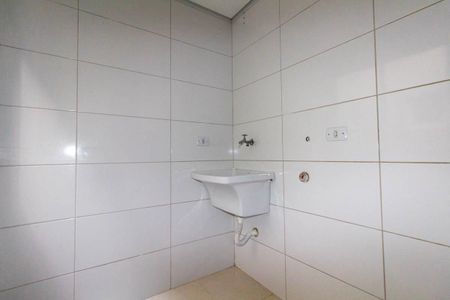 Cozinha e Área de Serviço de apartamento para alugar com 2 quartos, 40m² em Vila Euthalia, São Paulo