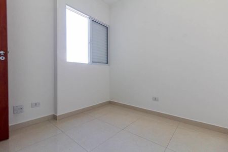Quarto 2 de apartamento para alugar com 2 quartos, 40m² em Vila Euthalia, São Paulo