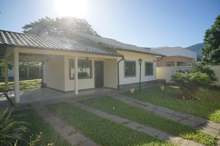 Jardim de casa para alugar com 2 quartos, 130m² em Vale da Figueira, Maricá