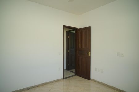 Quarto 1 de casa para alugar com 2 quartos, 130m² em Vale da Figueira, Maricá