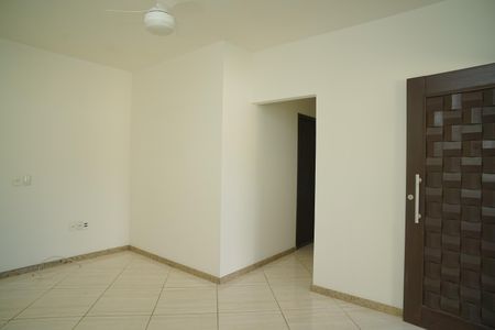 Casa para alugar com 2 quartos, 130m² em Vale da Figueira, Maricá
