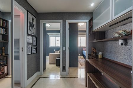 Apartamento à venda com 117m², 3 quartos e 2 vagasCorredor