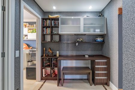 Apartamento à venda com 117m², 3 quartos e 2 vagasEscritório
