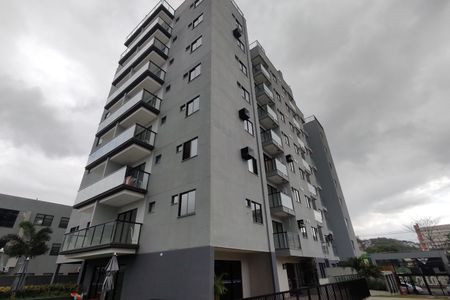 Fachada do bloco de apartamento para alugar com 1 quarto, 49m² em Taquara, Rio de Janeiro