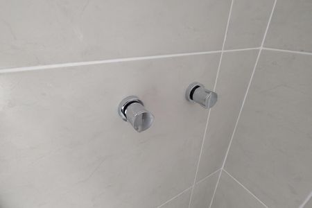 Banheiro Social de apartamento para alugar com 1 quarto, 49m² em Taquara, Rio de Janeiro