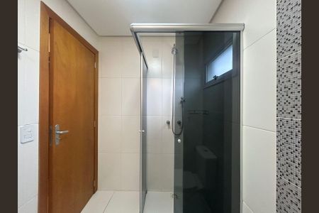 Apartamento para alugar com 54m², 2 quartos e 2 vagas Apartamento para alugar com 54m², 2 quartos e 2 vagasBanheiro