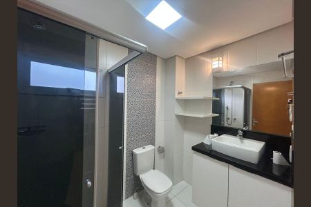 Apartamento para alugar com 54m², 2 quartos e 2 vagas Apartamento para alugar com 54m², 2 quartos e 2 vagasBanheiro
