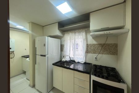 Apartamento para alugar com 54m², 2 quartos e 2 vagas Apartamento para alugar com 54m², 2 quartos e 2 vagasCozinha e Área de Serviço