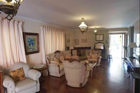Sala de Estar de casa de condomínio para alugar com 2 quartos, 360m² em Residencial Quatro (alphaville), Santana de Parnaíba