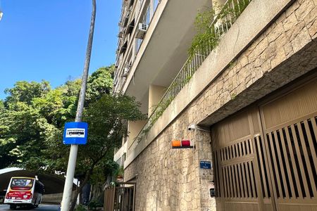 Apartamento para alugar com 100m², 2 quartos e sem vaga