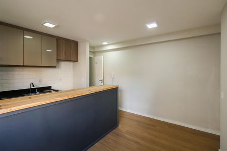 Sala de apartamento para alugar com 2 quartos, 46m² em Campanário, Diadema