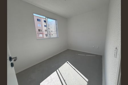 Quarto 1 de apartamento para alugar com 2 quartos, 45m² em Vargem Pequena, Rio de Janeiro