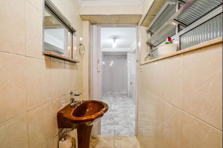Banheiro de casa para alugar com 1 quarto, 63m² em Cidade São Jorge, Santo André