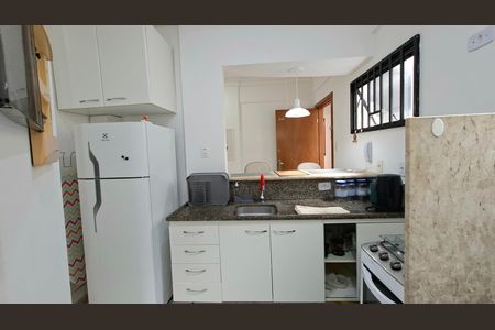 Cozinha  de apartamento para alugar com 1 quarto, 42m² em Itaigara, Salvador