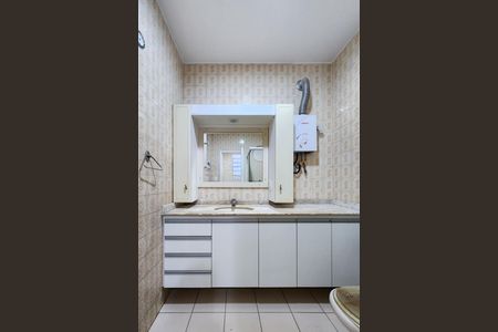 Casa para alugar com 175m², 2 quartos e 1 vaga Casa para alugar com 175m², 2 quartos e 1 vagaBanheiro Social
