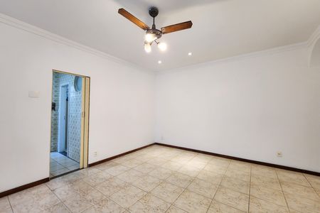 Casa para alugar com 175m², 2 quartos e 1 vaga Casa para alugar com 175m², 2 quartos e 1 vagaSala