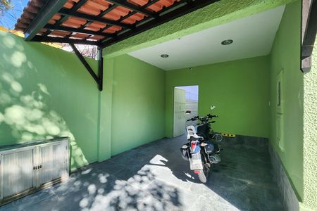 Casa para alugar com 175m², 2 quartos e 1 vaga Casa para alugar com 175m², 2 quartos e 1 vagaGaragem