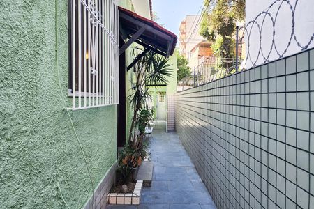 Casa para alugar com 175m², 2 quartos e 1 vaga Casa para alugar com 175m², 2 quartos e 1 vagaCorredor