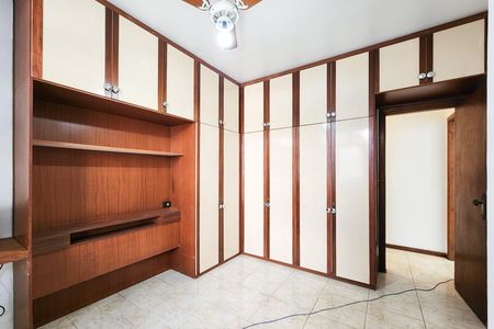 Casa para alugar com 175m², 2 quartos e 1 vaga Casa para alugar com 175m², 2 quartos e 1 vagaSuíte