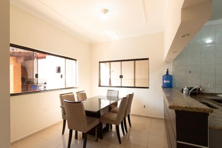 Casa para alugar com 210m², 3 quartos e 4 vagas Casa para alugar com 210m², 3 quartos e 4 vagasCozinha