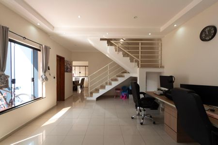 Sala Entrada  de casa para alugar com 3 quartos, 210m² em Jardim Betania, Sorocaba