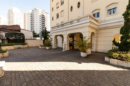 Apartamento à venda com 45m², 1 quarto e 1 vaga Apartamento à venda com 45m², 1 quarto e 1 vagaEntrada