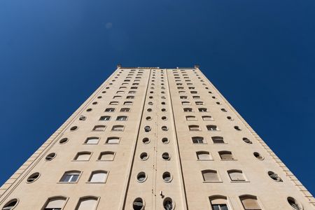 Apartamento à venda com 45m², 1 quarto e 1 vaga Apartamento à venda com 45m², 1 quarto e 1 vagaFachada