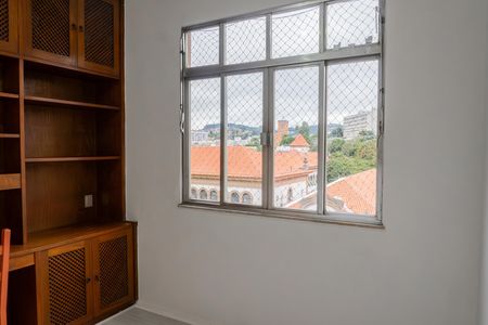 Apartamento para alugar com 60m², 2 quartos e sem vaga