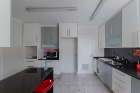 Cozinha de apartamento à venda com 3 quartos, 133m² em Ipiranga, São Paulo