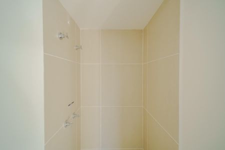 Banheiro de kitnet/studio à venda com 1 quarto, 22m² em Butantã, São Paulo
