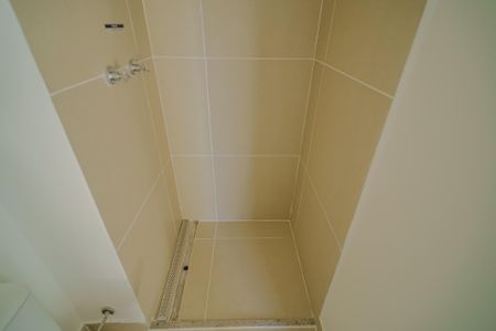 Banheiro de kitnet/studio à venda com 1 quarto, 22m² em Butantã, São Paulo