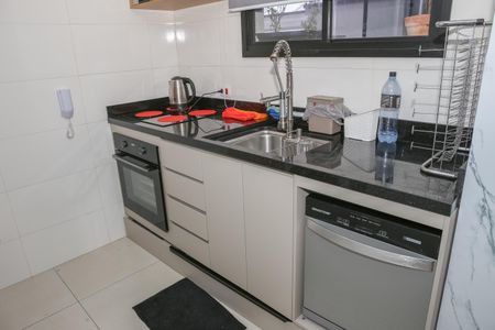 Sala e Cozinha de apartamento para alugar com 2 quartos, 36m² em Vila Romana, São Paulo
