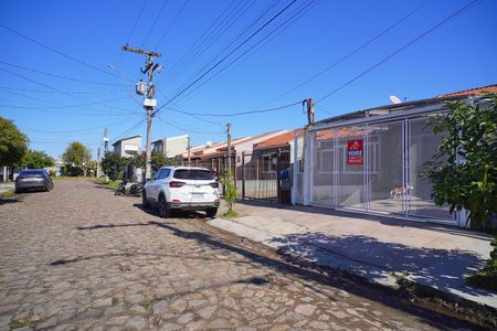 Fachada  de casa para alugar com 3 quartos, 135m² em Hípica, Porto Alegre