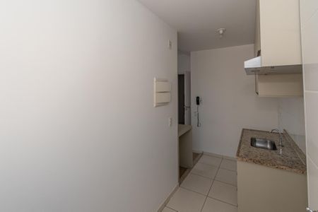 Apartamento à venda com 49m², 2 quartos e 1 vaga Apartamento à venda com 49m², 2 quartos e 1 vagaCozinha e Área de Serviço