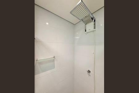 Banheiro de apartamento à venda com 1 quarto, 47m² em Santo Amaro, São Paulo