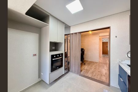 Cozinha de apartamento à venda com 1 quarto, 47m² em Santo Amaro, São Paulo
