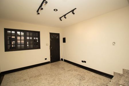 Casa à venda com 2 quartos, 120m² em Vila Jaraguá, São Paulo