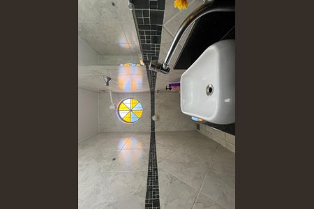 Casa à venda com 90m², 2 quartos e 1 vaga Casa à venda com 90m², 2 quartos e 1 vagaBanheiro Social
