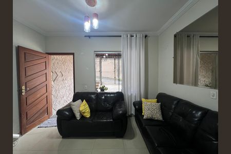 Casa à venda com 90m², 2 quartos e 1 vaga Casa à venda com 90m², 2 quartos e 1 vagaSala