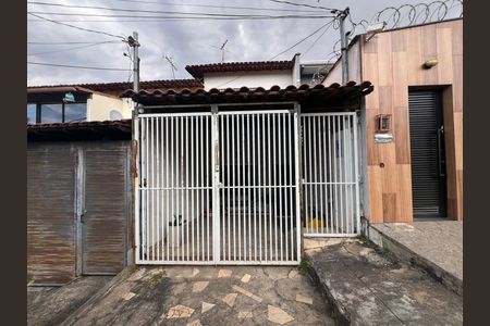 Fachada de casa à venda com 2 quartos, 90m² em Serrano, Belo Horizonte