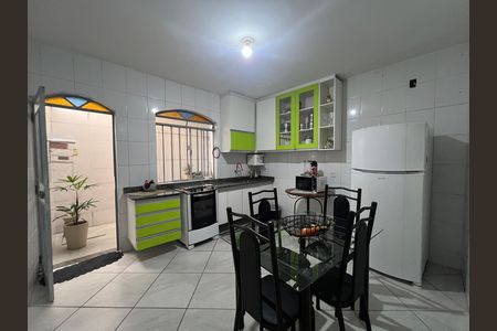 Casa à venda com 90m², 2 quartos e 1 vaga Casa à venda com 90m², 2 quartos e 1 vagaCozinha