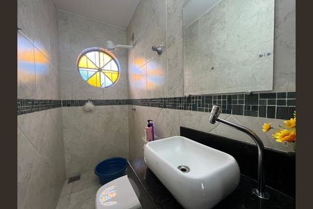 Casa à venda com 90m², 2 quartos e 1 vaga Casa à venda com 90m², 2 quartos e 1 vagaBanheiro Social
