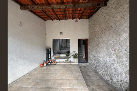Garagem de casa à venda com 2 quartos, 90m² em Serrano, Belo Horizonte