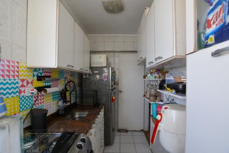 COZINHA de apartamento para alugar com 2 quartos, 50m² em Vila Lageado, São Paulo
