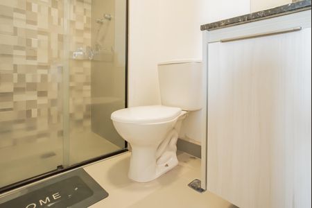 Banheiro de kitnet/studio à venda com 1 quarto, 38m² em Mirandópolis, São Paulo