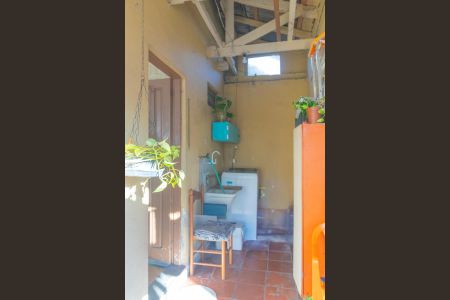 Área de Serviço de casa à venda com 4 quartos, 220m² em Niterói, Canoas