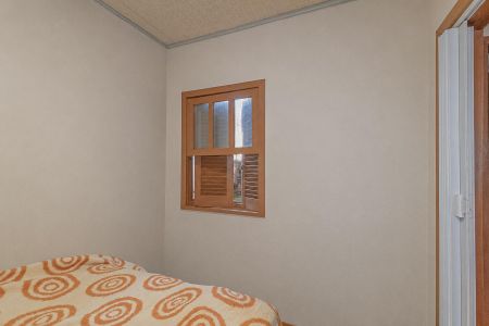 Quarto 2 de casa à venda com 4 quartos, 220m² em Niterói, Canoas